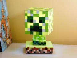 Minecraft Creeper lamp