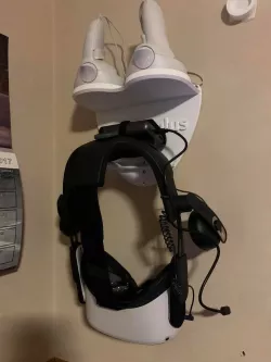 Oculus Quest/Quest 2 wall mount