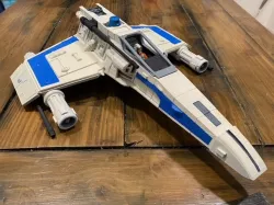 E-Wing Starfighter 3.75 Star Wars Action Figure Scale