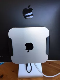 Mac Mini on iMac Stand