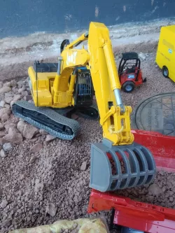 Bruder Cat Sieblöffel (excavator shovel)