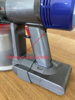 Dyson V8 Battery Switch Clip