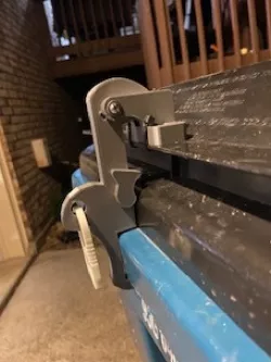 Trash Can / Garbage can lock 