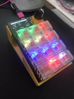 Adafruit MACROPAD RP2040
