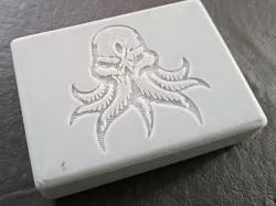 Cthulhu dice box and tray for 7 Chaosium dice