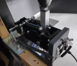 H-shifter with sequential mode 