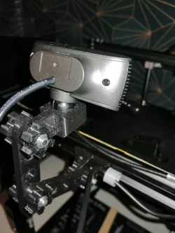 Articulating cam mount for Trust 720 cam