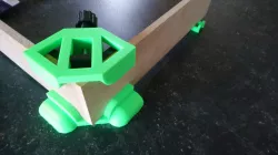 Corner clamp - Serre joint