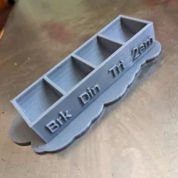 Customizable Daily Pill Caddy with Labels