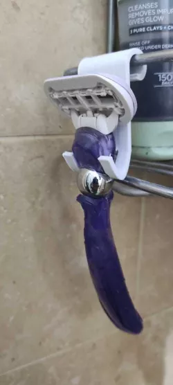 razor blade holder