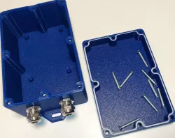 Stable and waterproof OpenSCAD case by pbtec