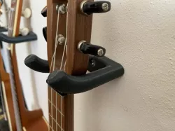 Yet another ukulele hanger