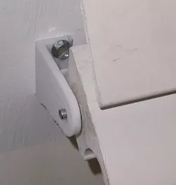 Bracket for door blinds