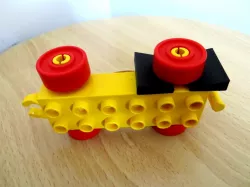 Duplo wheel removal tool