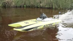 FPV Lasertag RC Boat Atomic 680