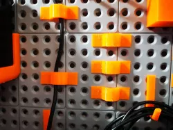 Cable holder for Keter Pegboard