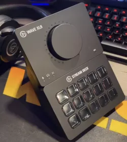 Elgato Stream Deck MK.2 + Wave XLR Mount