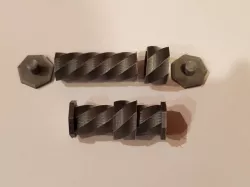 Fidget Twister with free spinning ends