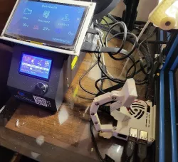 GeekPi 7inch LCD Touchscreen Mount