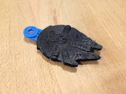 Millennium Falcon Keychain