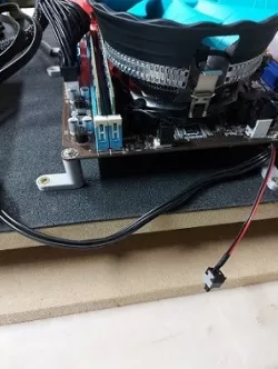 Motherboard riser