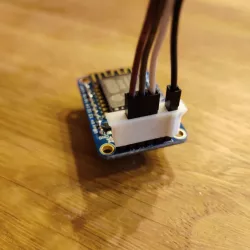 AdafruitHuzzah ESP8266 jumperwires enclosure