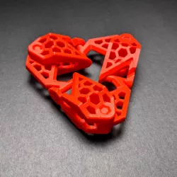 $2.50Evolved Kaleidocycle - much easier print!