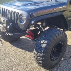 $4.00CGRC Stubby winch bumper for Axial Scx10-2/3