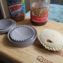 $5.00Circle Sealed Sandwich Maker