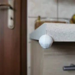 Corner ball