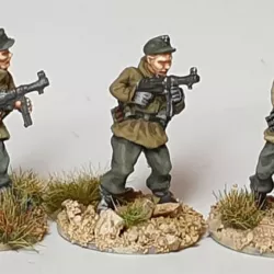 $6.00GEB01 German Mountain NCO with Mp40 smg 20mm