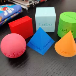 Geometric 3d shapes (Portuguese edition)