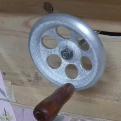 Hand Wheel for Table Saw, Lathe, Drum Sander and other Machines