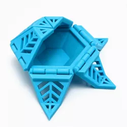 $2.50Snowflake Hinge Box