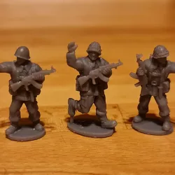 $32.00POL1to9 Cold War Polish Army in winter jackets 20mm