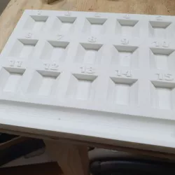 Screw Tray