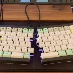 Shayla KB - 75% split mechanical keyboard case