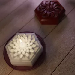 3 Flower Tile plus a shell for mold cast