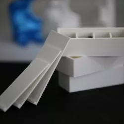 Stackable container with lid