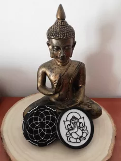 Elephant buddha grinder with mandala