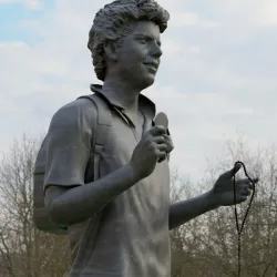 Statue of Carlo Acutis for 3D printing ( STL file )