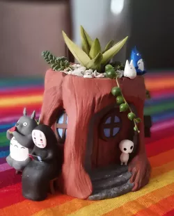 Totoro Treehouse flower pot / Organizer