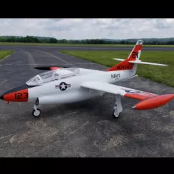 1/7.5 SCALE T-2A Buckeye RC Model Jet