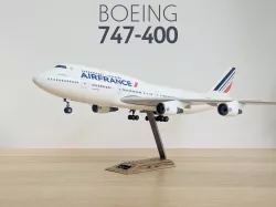 Boeing 747-400 - 1:144