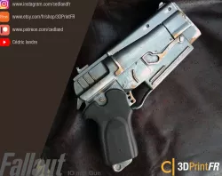 Fallout 4 10mm Pistol prop