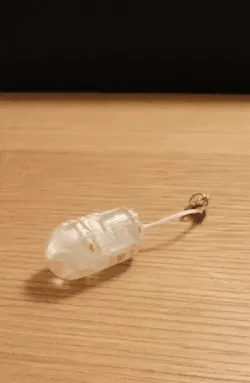 FOLDABLE COMPACT SMARTPHONE STAND (PILL shape)