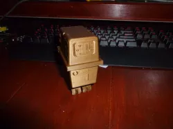 Gonk GNK Power Droid Sectioned