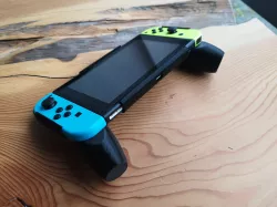 Nintendo Switch Ergonomic Grip