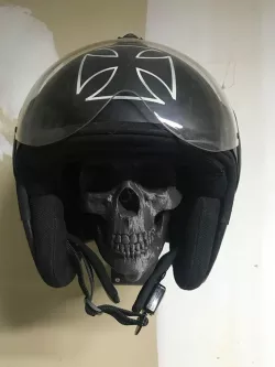 skull helmet support