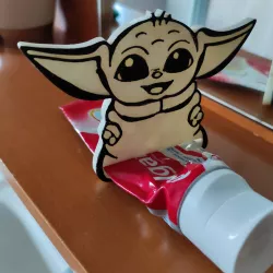 BABY YODA TOOTHPASTE SQUEEZER